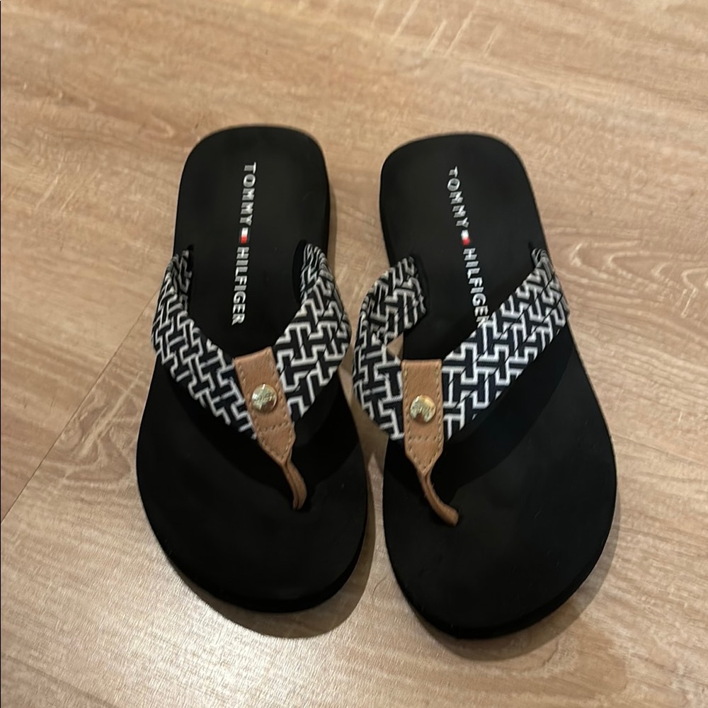 Tommy Hilfiger Black and White Flip Flops